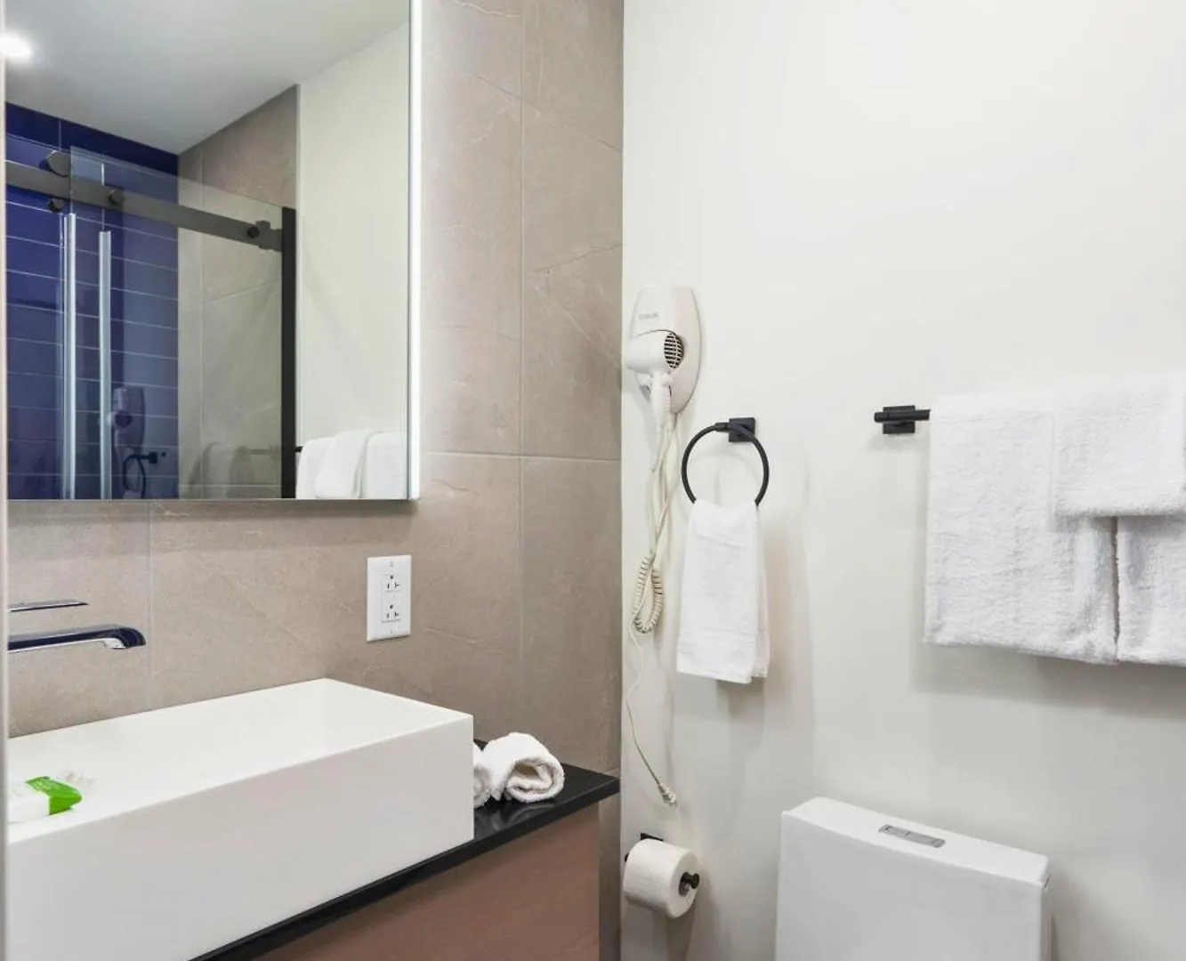 شقة فندقية الشقق الفندقية مونتريالفي  Clouds Lofts - Quartier Latin كندا