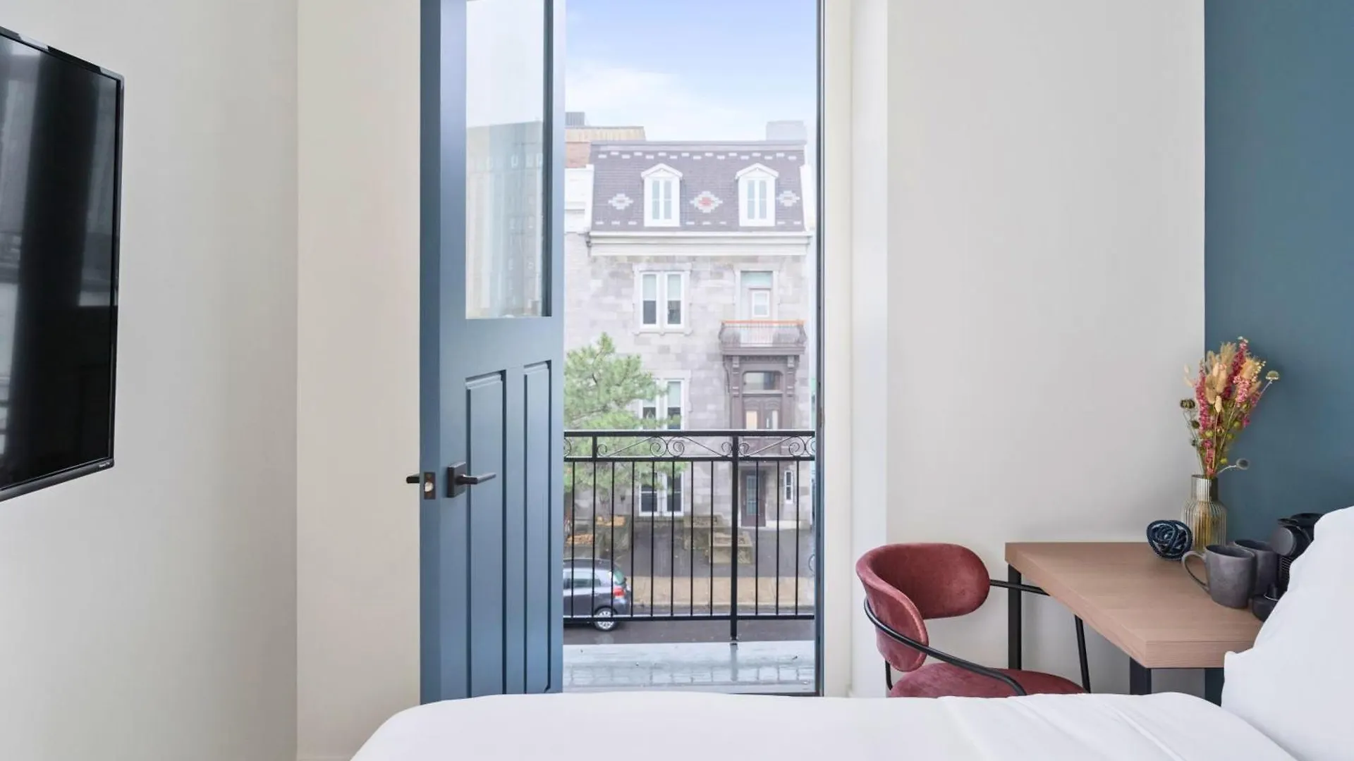 Clouds Lofts - Quartier Latin Aparthotel Montreal