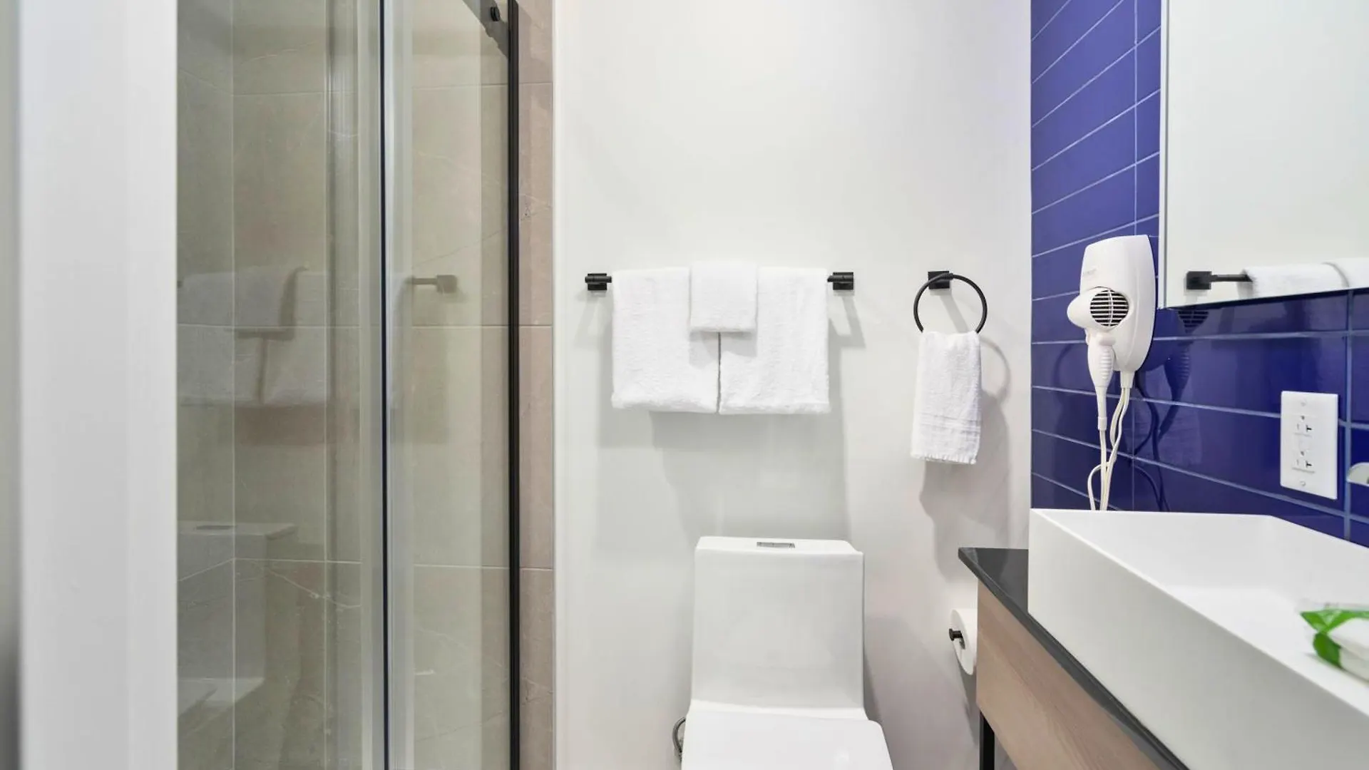 Clouds Lofts - Quartier Latin Aparthotel Montreal