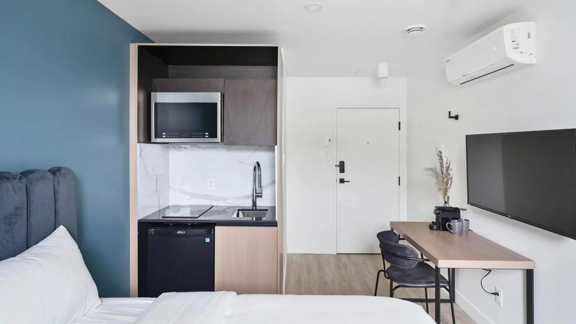 Clouds Lofts - Quartier Latin Aparthotel Montreal
