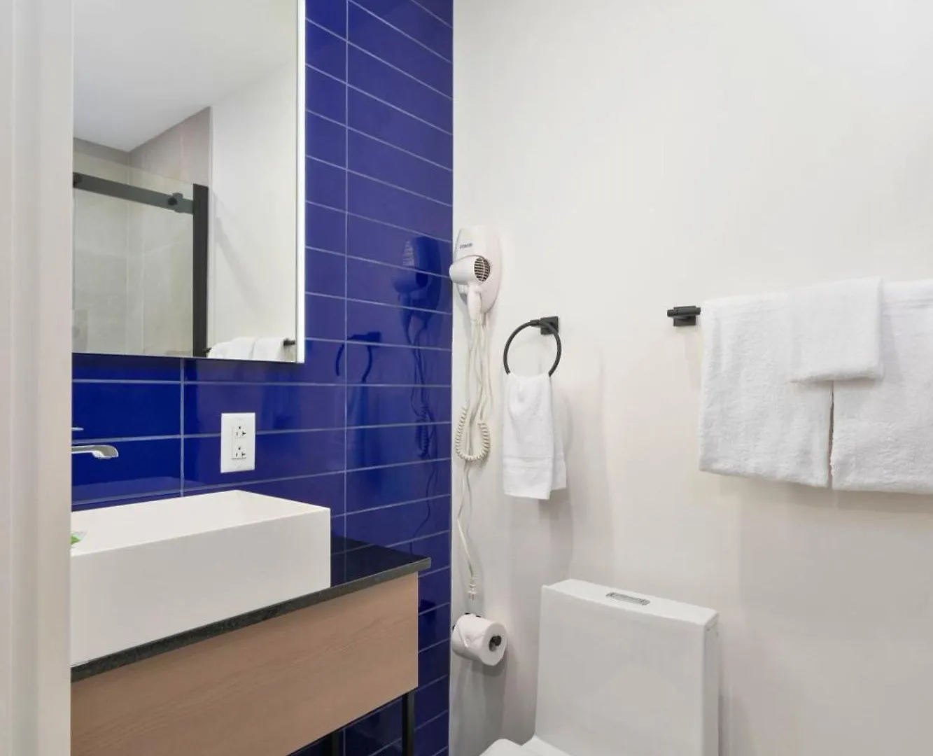 Clouds Lofts - Quartier Latin Aparthotel Montreal
